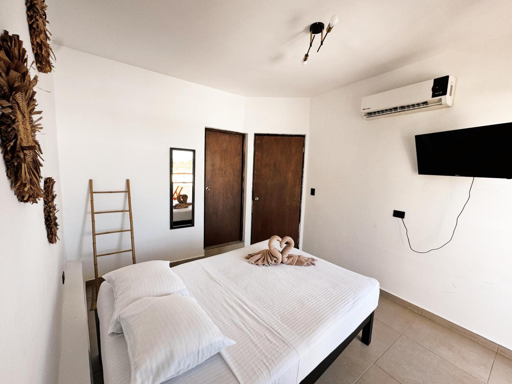 3B Wellness Hotel & Hostel Adults Only بلايا ديل كارمن المظهر الخارجي الصورة